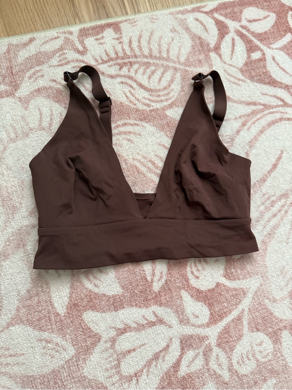 Everlane Stretch Bralette in Chocolate